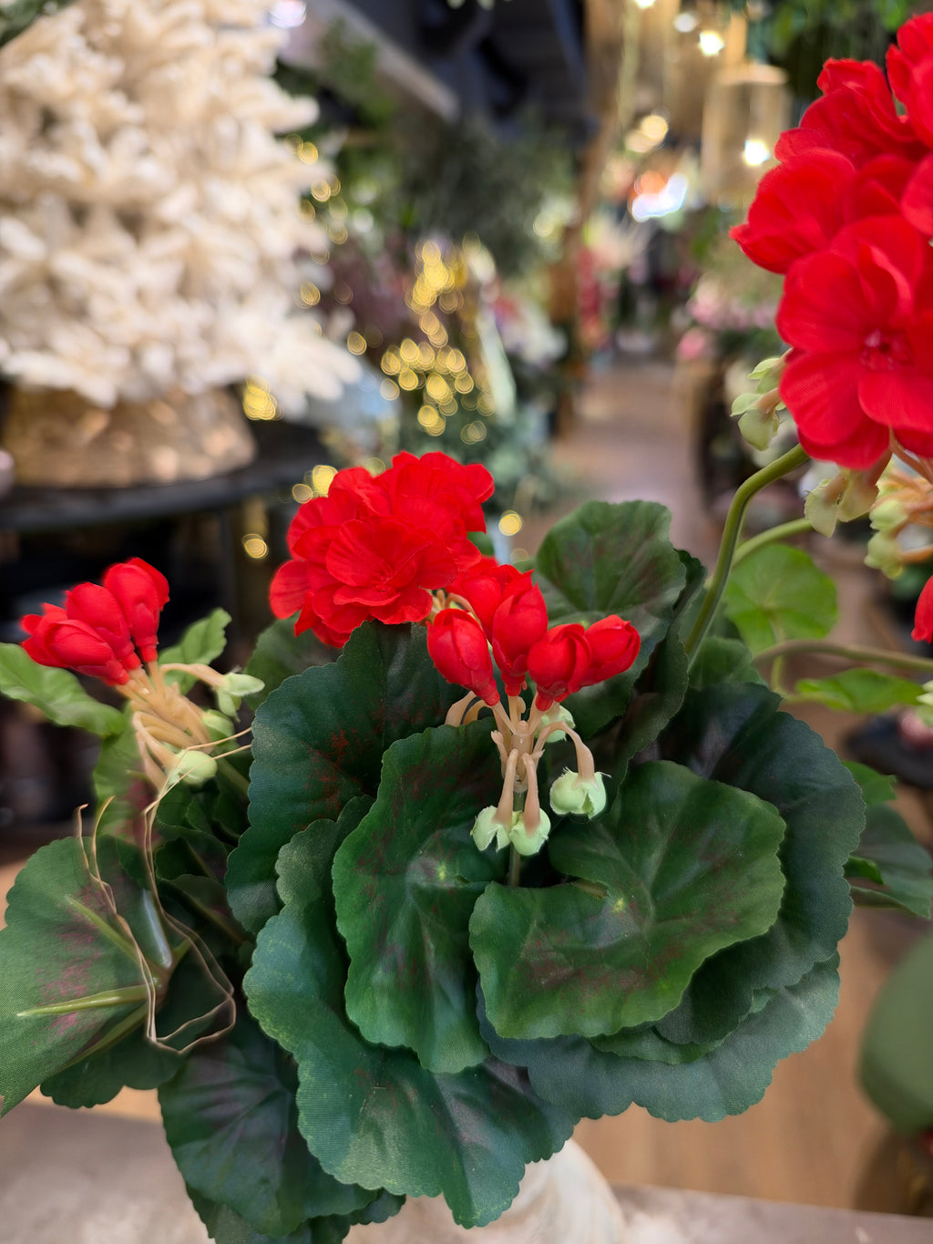 Geranio artificial de 39 cm, color rojo, detalle de las flores · BOSSVI